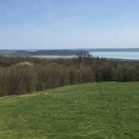 Domek alpejski Katti Panorama Balaton Vászoly
